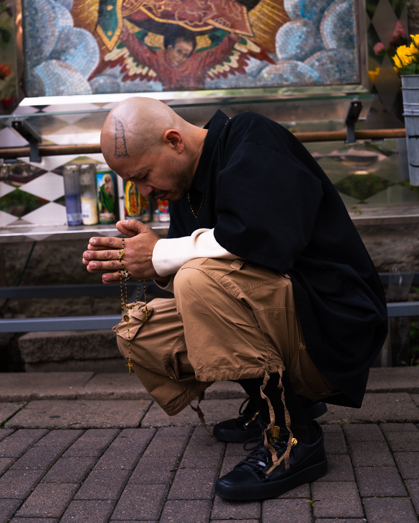 “PRAY FOR ME MUÑECA” ROSARIES